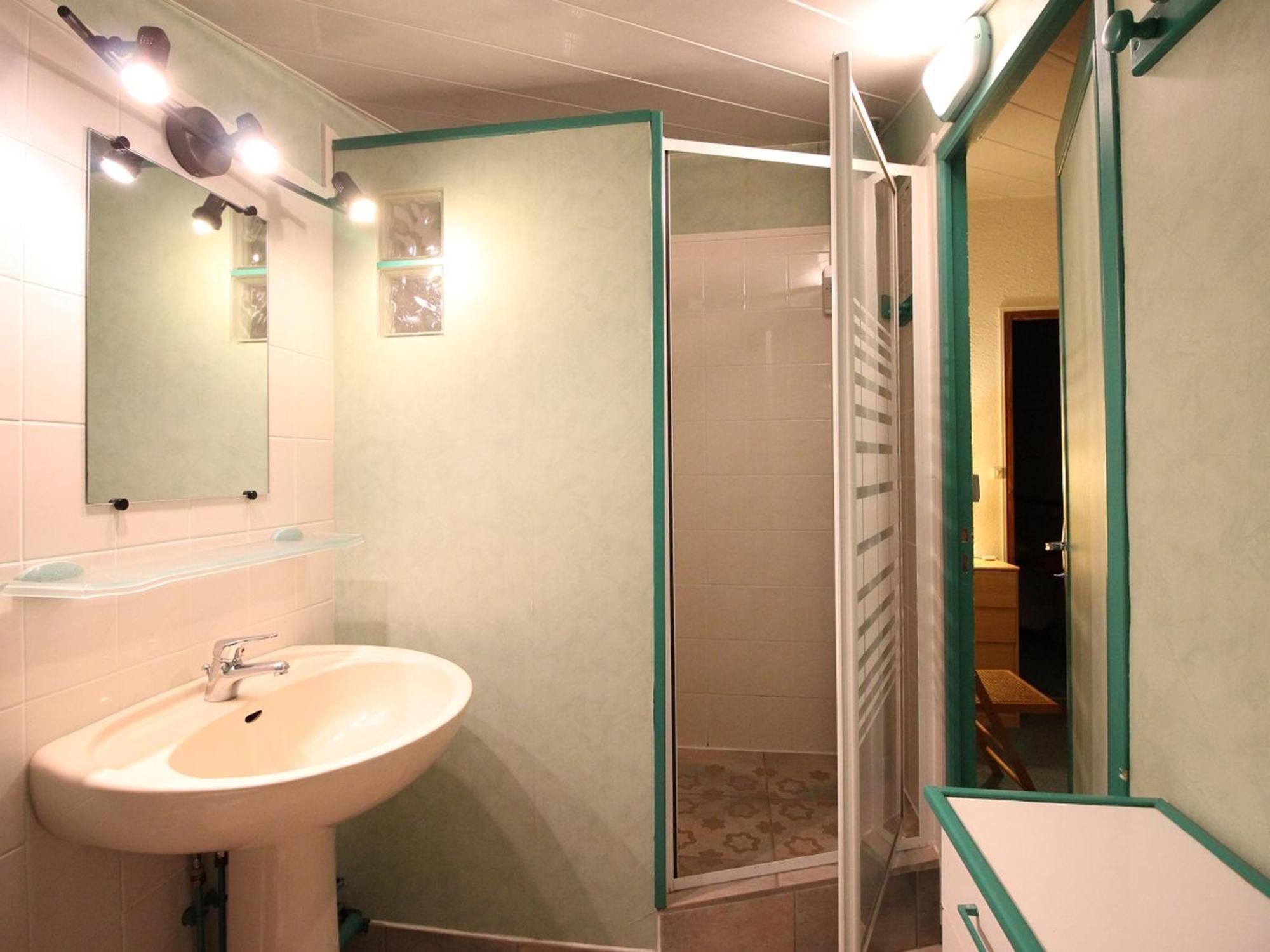 Duplex Central 90M² Avec Parking, 2 Chambres, 6 Couchages, Proche Thermes, Wifi Inclus - Fr-1-415-136 ル・モンドール エクステリア 写真